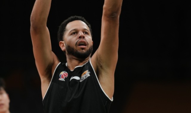 yl23455永利最新网址-辽宁热身胜北控！5人上双，哈维精准三分，2小将发挥，里勒轰29分|辽宁男篮|北控男篮|李虎翼|王岚嵚|鄢手骐_新浪体育_新浪新闻