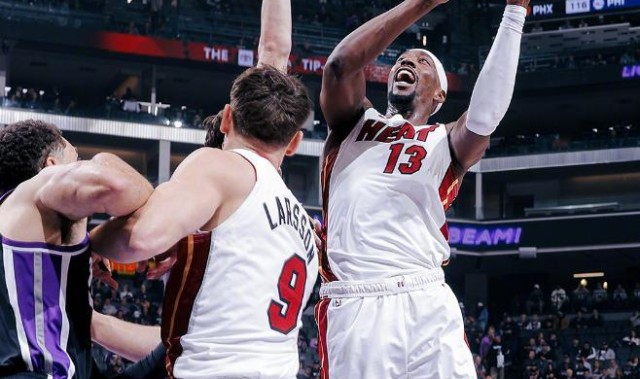 yl23455永利平台-阿德巴约25+7+5鲍威尔22分，威少三分失准6中1，热火复仇国王