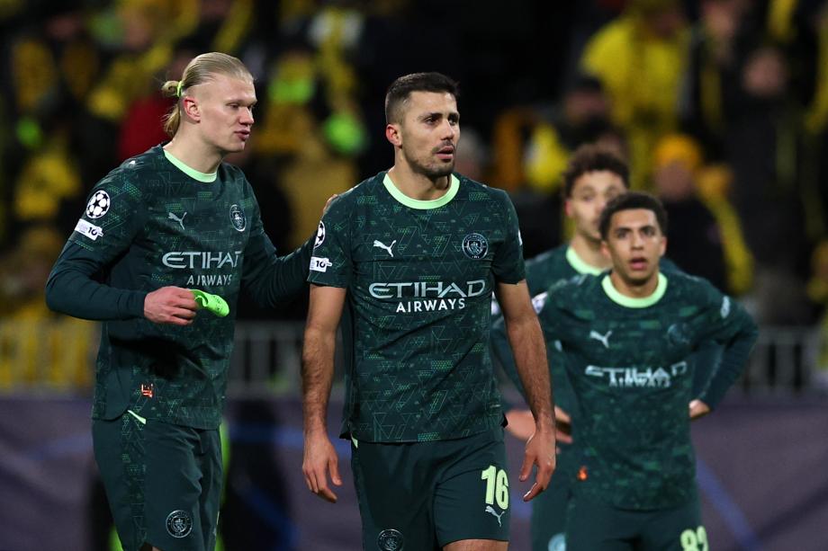 [图]罗德里红牌 十人曼城1-3爆冷不敌博德闪耀